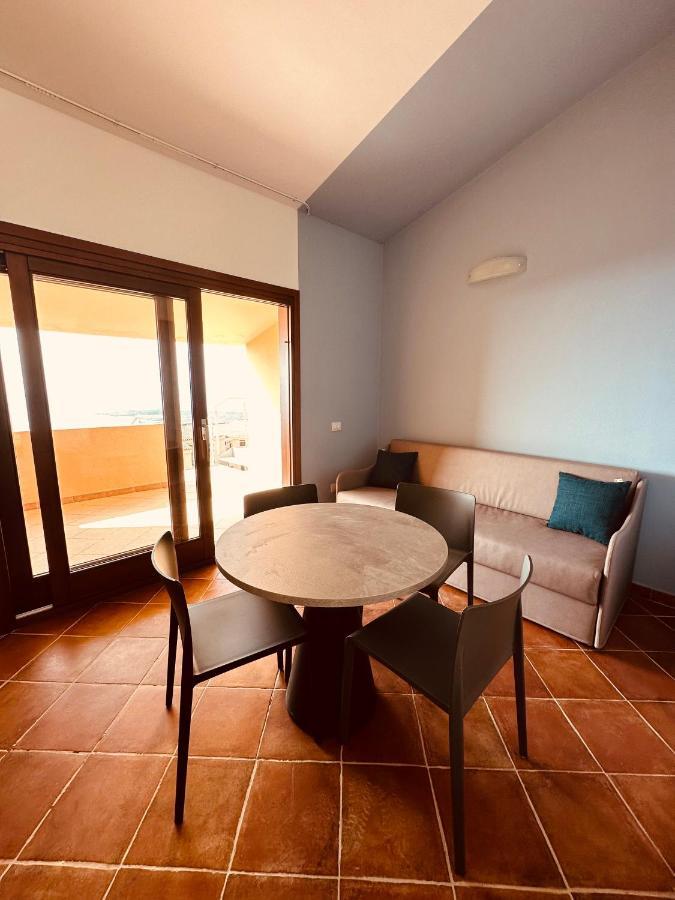 Rocce Rosse Sardinia Aparthotel Isola Rossa Exteriör bild